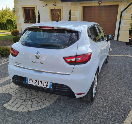 Renault Clio cena 31500 przebieg: 67000, rok produkcji 2017 z Jarosław małe 56